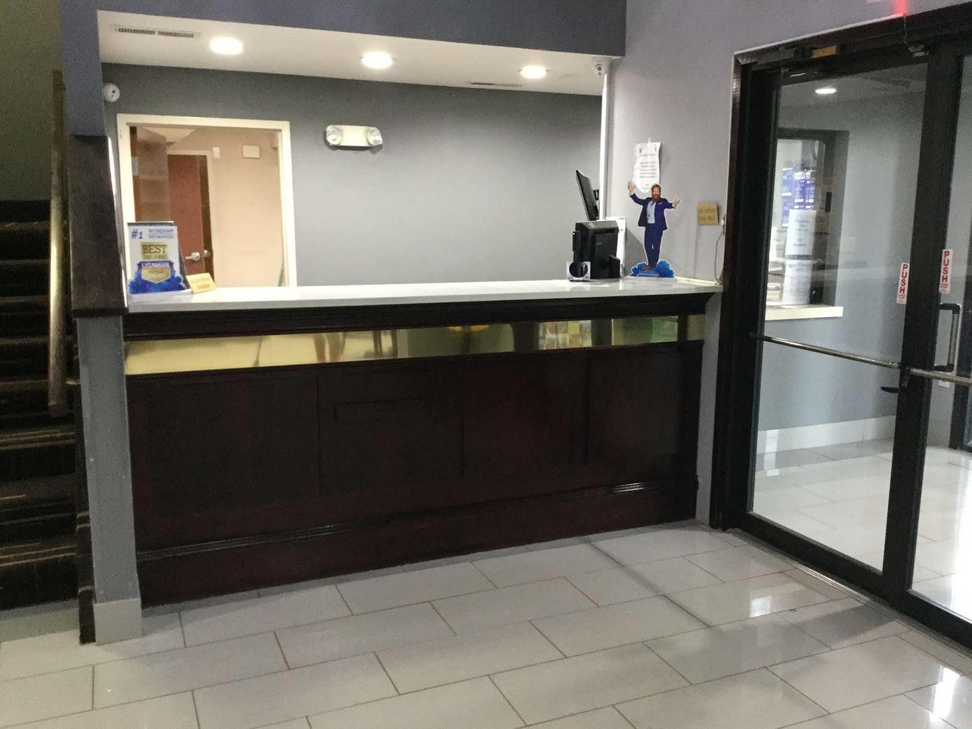 Super 8 By Wyndham Greer/Spartanburg Area Экстерьер фото